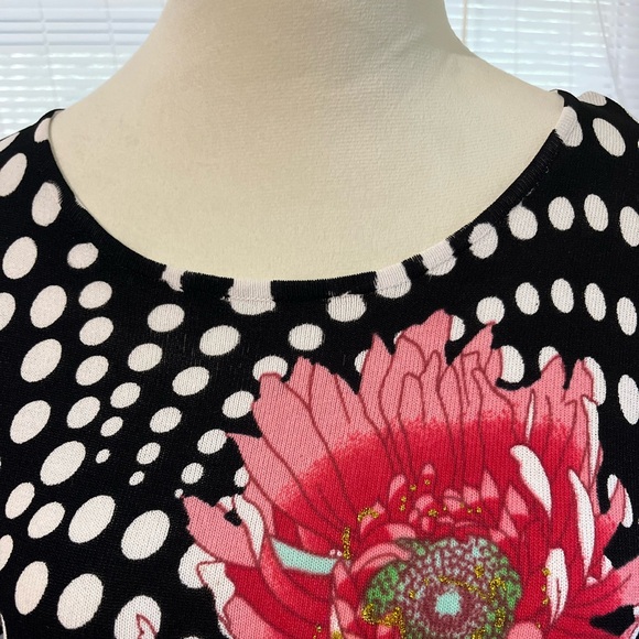 NWOT Sam Roberts flowers and polkadots short sleeve adorable for the summer! - Picture 3 of 5